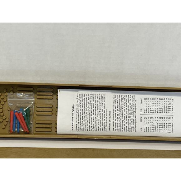 Vintage Plastic Cribbage Board Game Set w Pegs & Storage Case - Picture 8 of 8